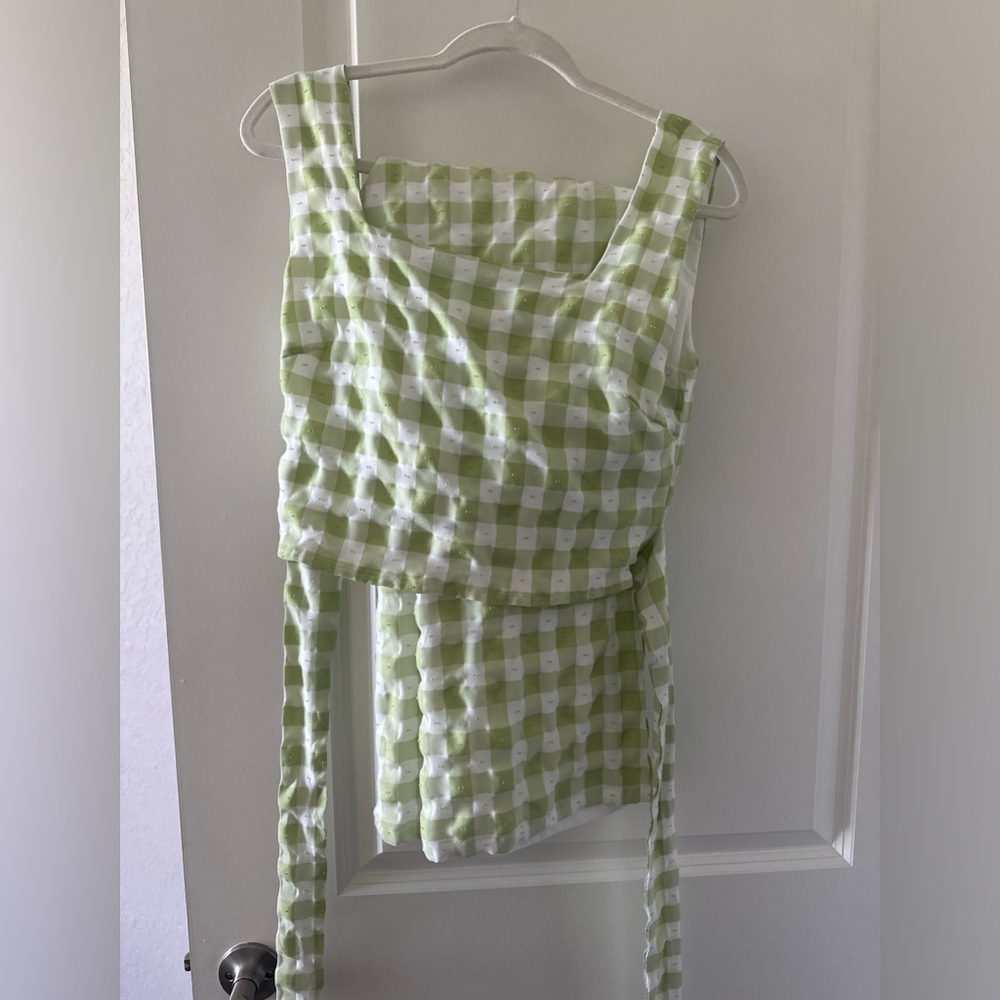 Kittenish green tea time checkered set